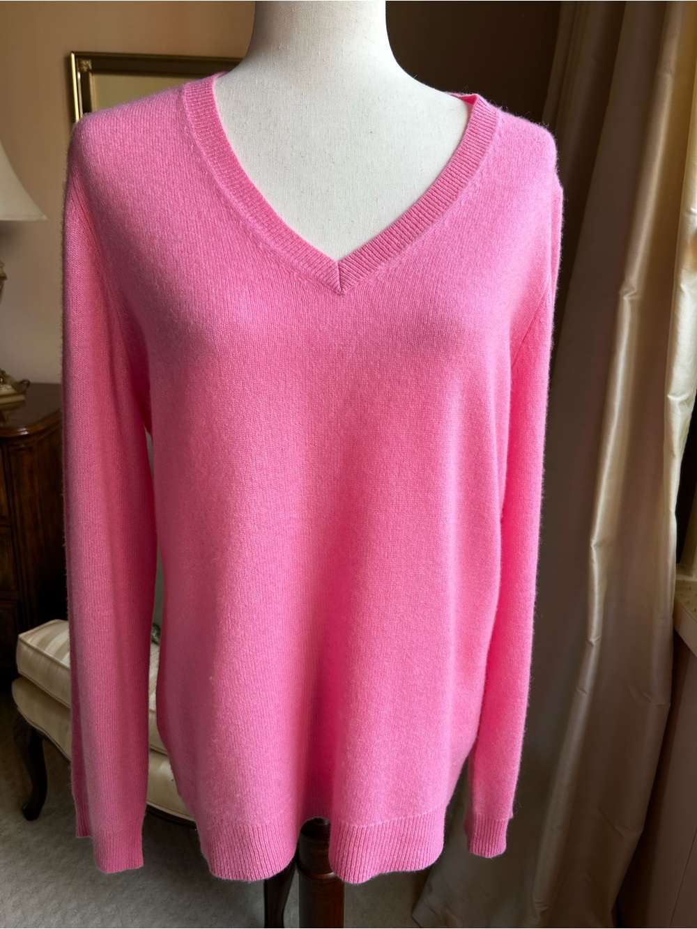 Lord & Taylor Peony Pink Cashmere V-neck Sweater (size note)